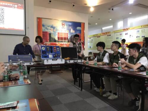 学院4.jpg